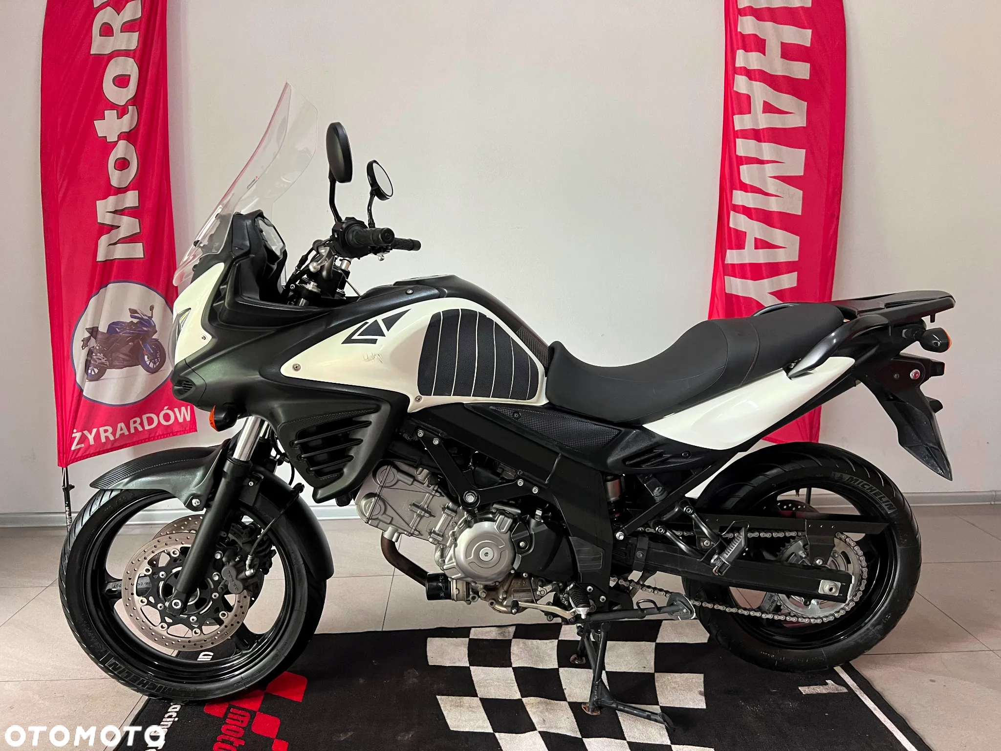 Suzuki DL - 9