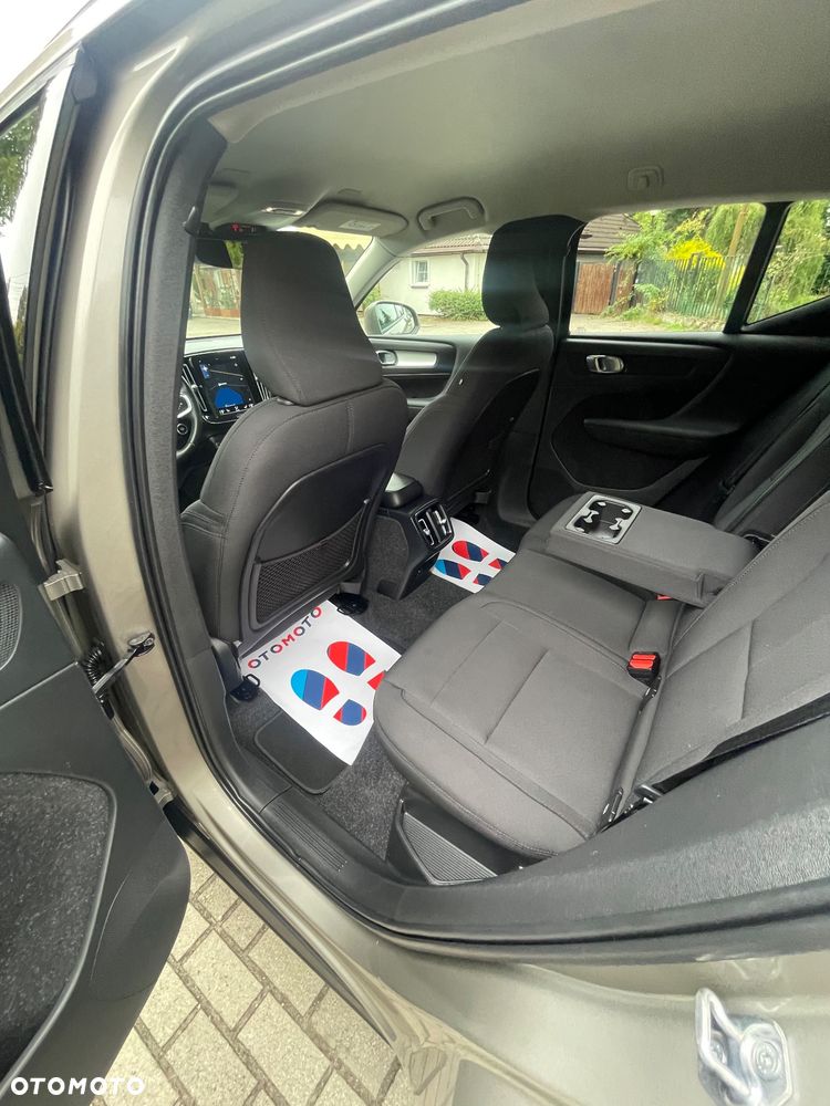 Volvo XC 40 D3 Momentum Pro - 21