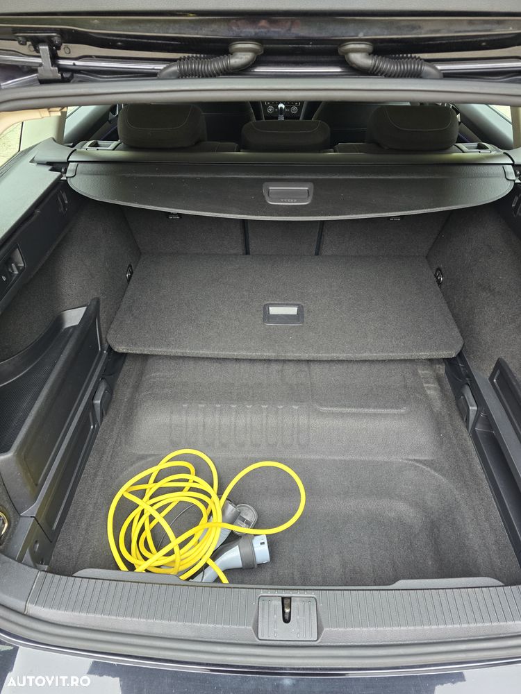 Volkswagen Passat - 21