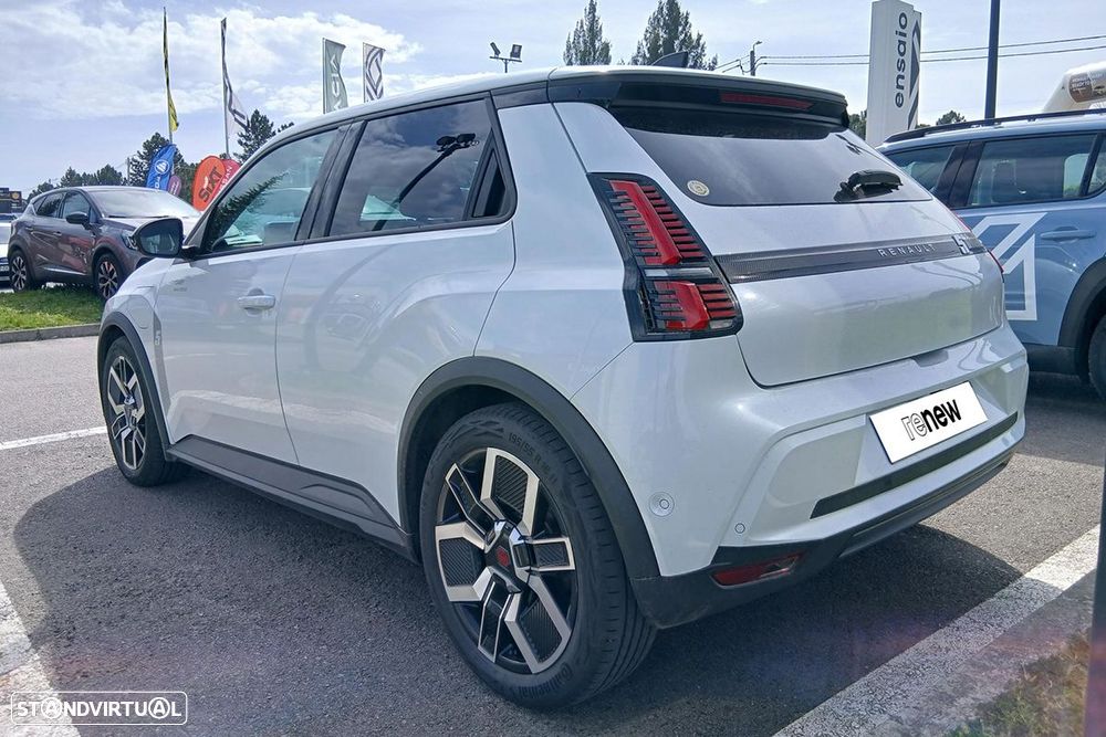 Renault 5 E-Tech 40 kWh Techno Autonomia Urbana - 4