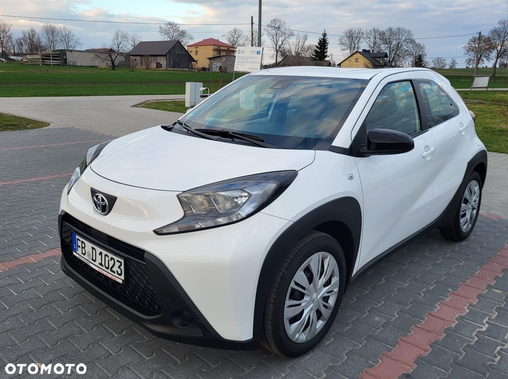 Toyota Aygo X Business Edition - 1