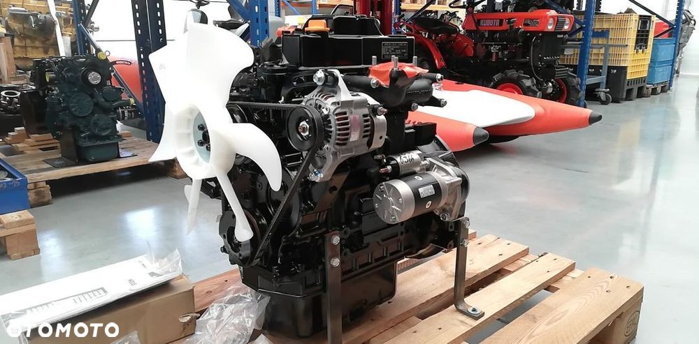 SILNIK YANMAR 3TNV88-BMNK 1,642L 28.2kW / 3000rpm 14500 zł netto - 3