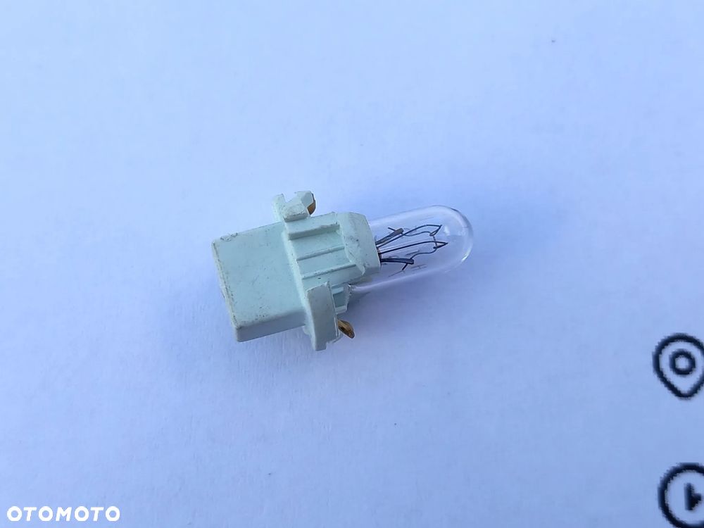 Żarówka oświetlenia tablicy rozdzielczej z oprawką Ford 6732417 - 1