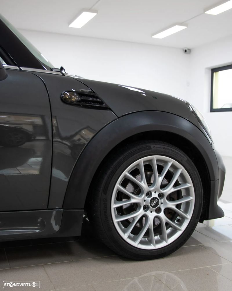 MINI Cabrio Cooper S - 11