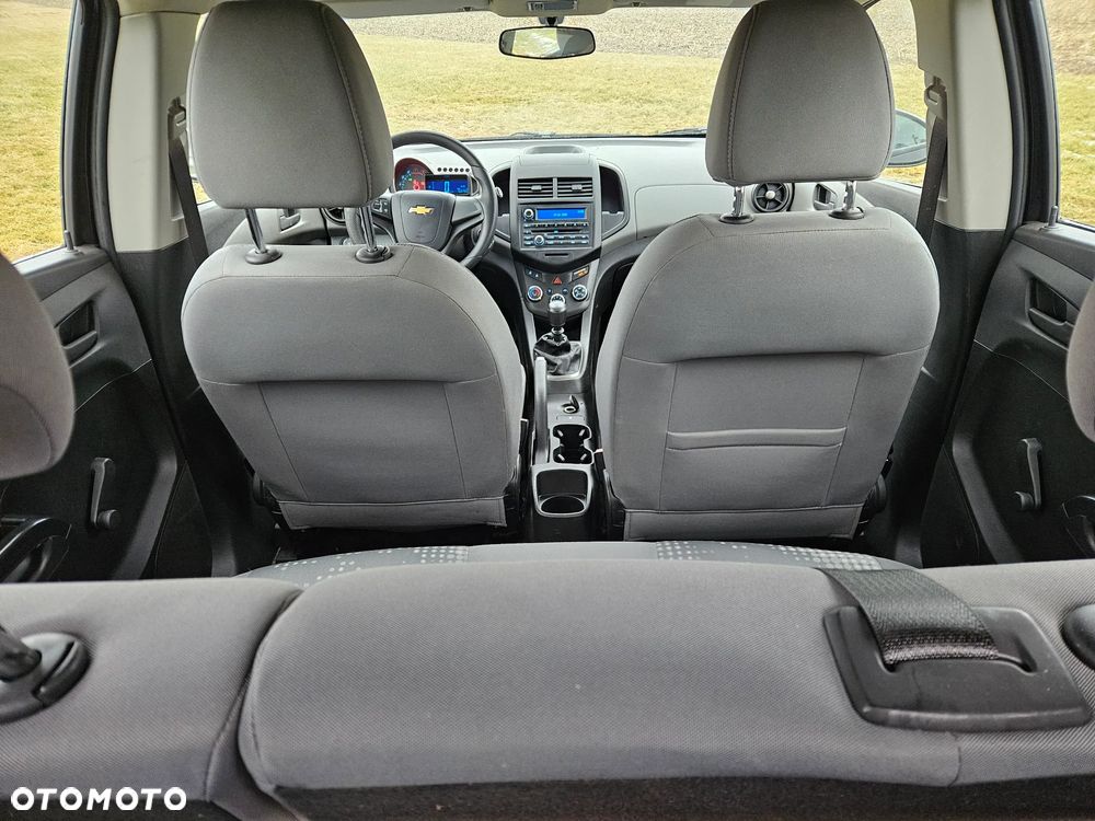 Chevrolet Aveo - 17
