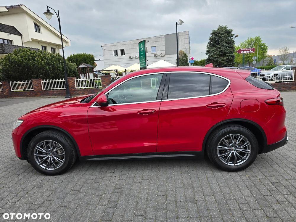 Alfa Romeo Stelvio 2.2 16V AT8 Q4 Lusso - 8