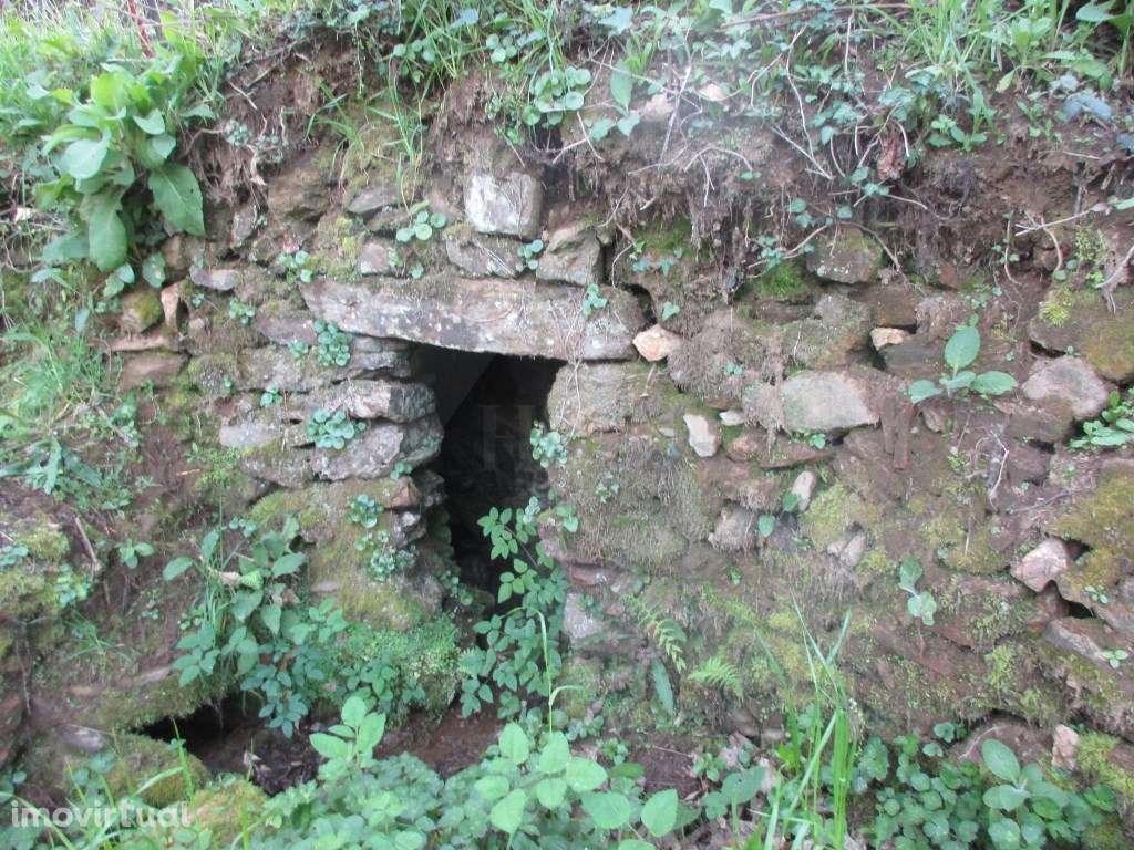 Terreno c/ 1300 m2 em Fornelos - Grande imagem: 2/6