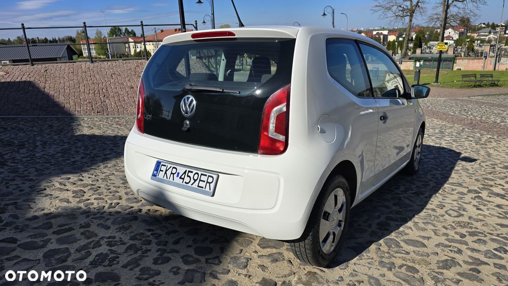 Volkswagen up! - 8