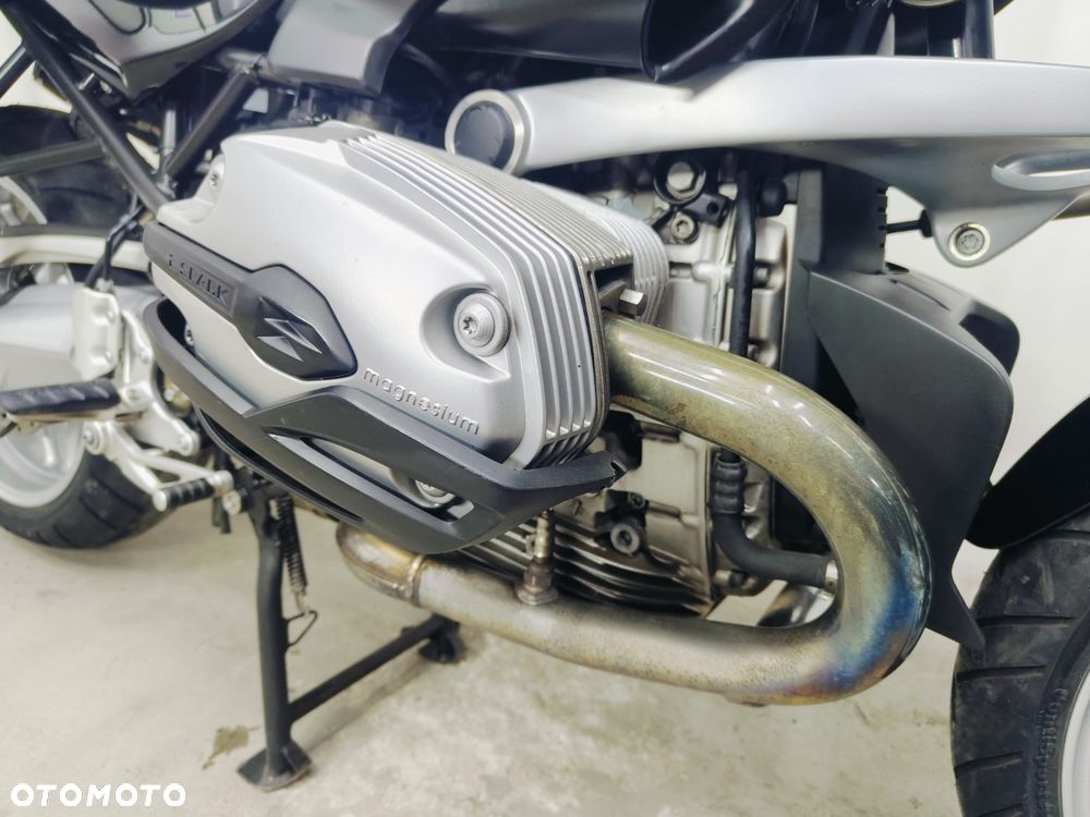 BMW R - 8