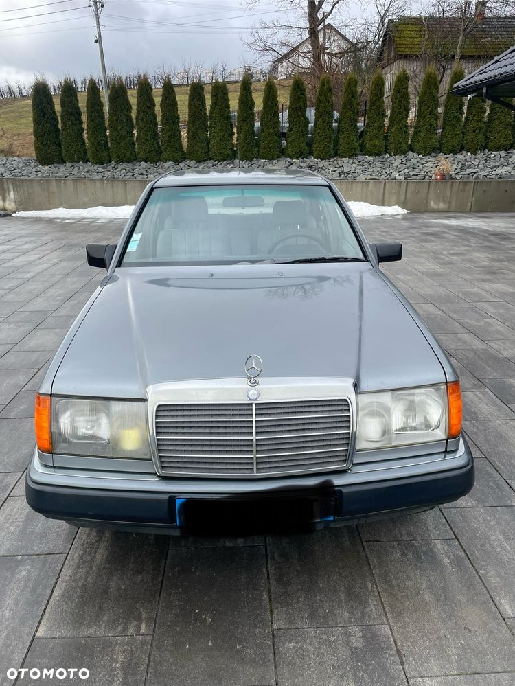 Mercedes-Benz W124 (1984-1993) - 2