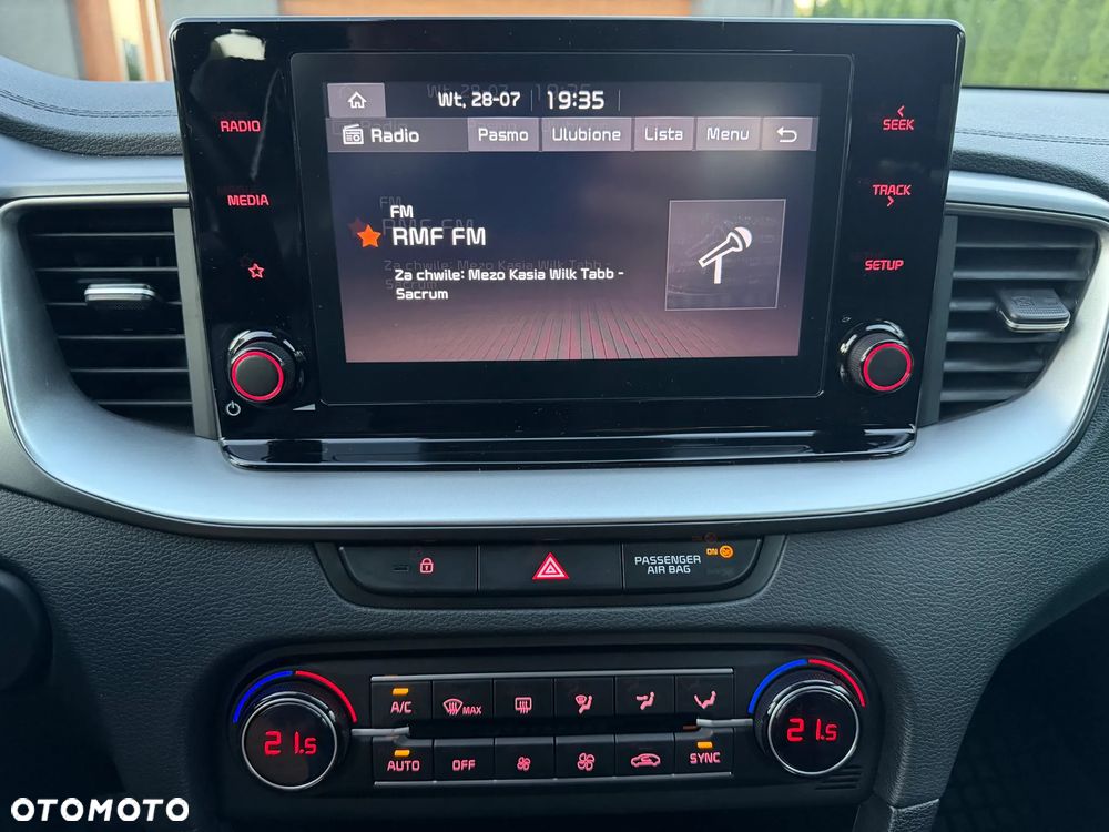Kia Ceed 1.5 T-GDI M - 11