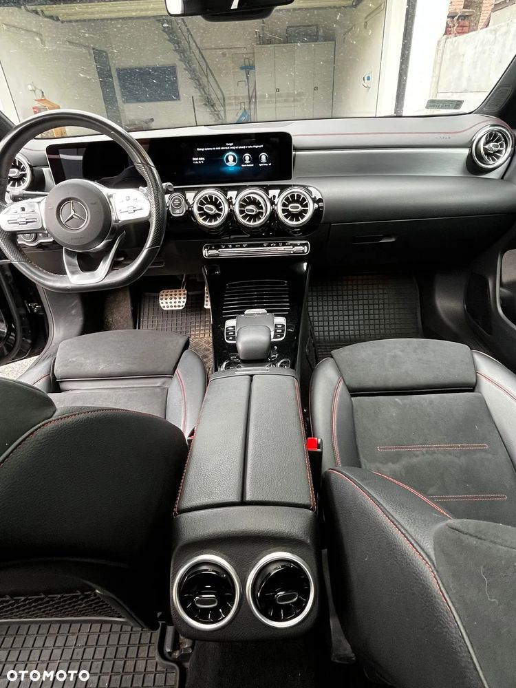 Mercedes-Benz CLA 220 AMG Line 7G-DCT - 15