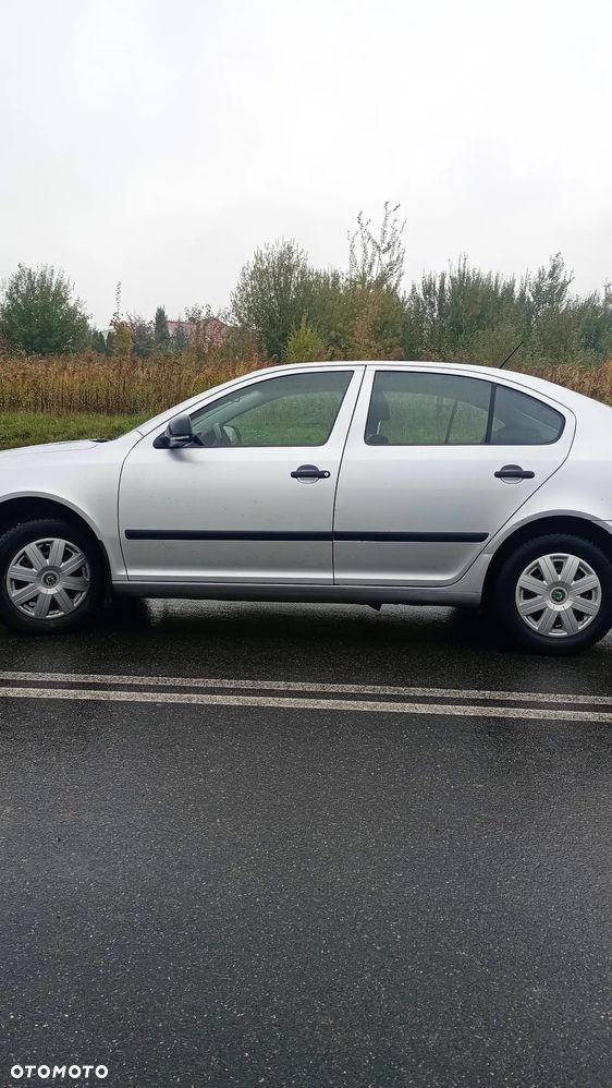 Skoda Octavia 1.6 Classic - 3