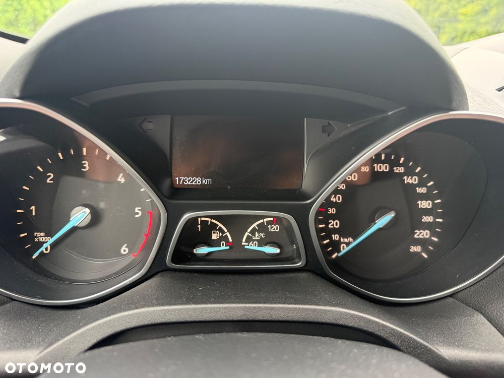 Ford Kuga - 19