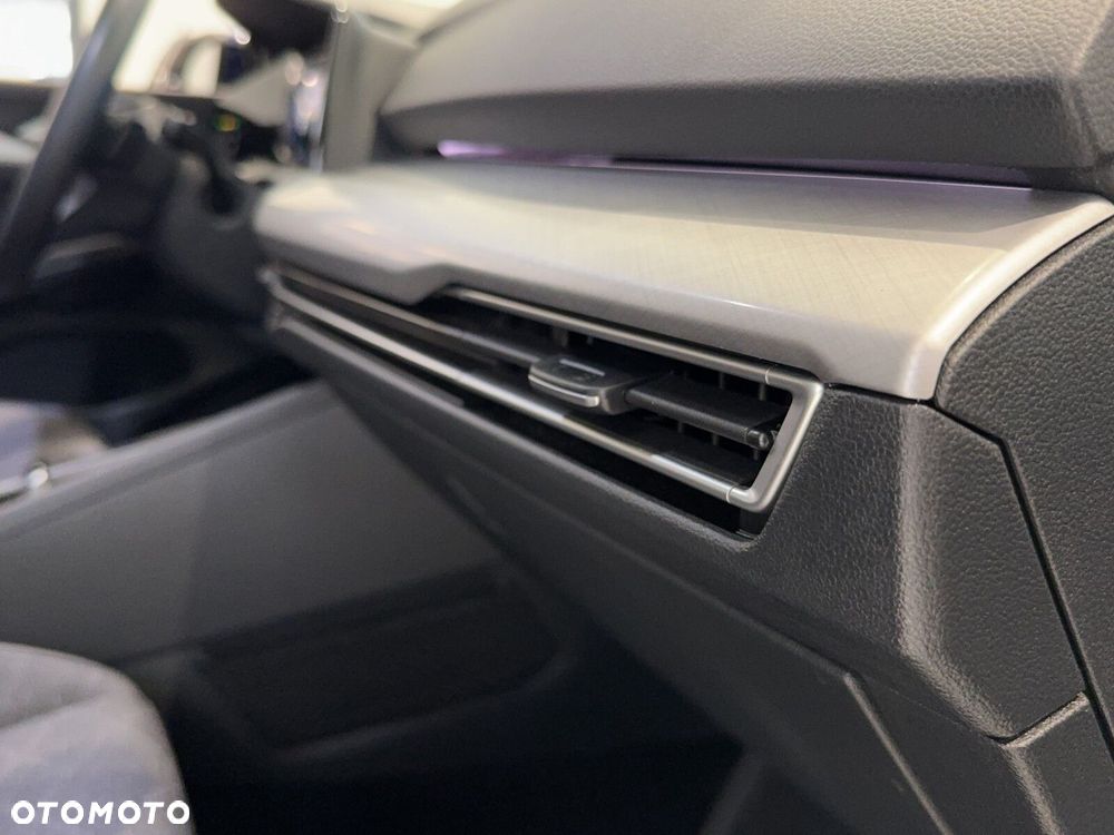 Volkswagen Golf Variant - 18