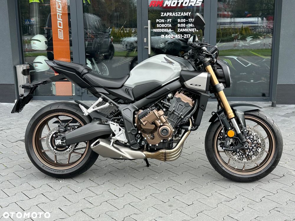 Honda CB - 3