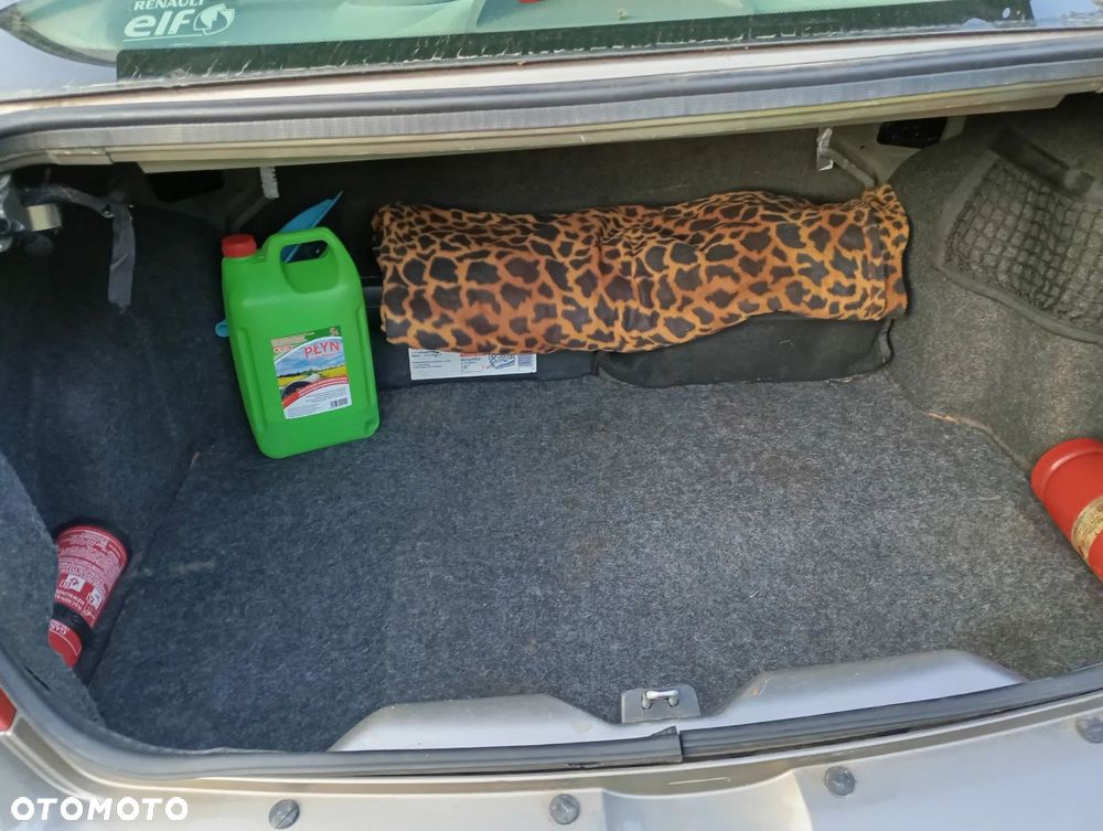 Renault Thalia 1.2 16V Alize - 4