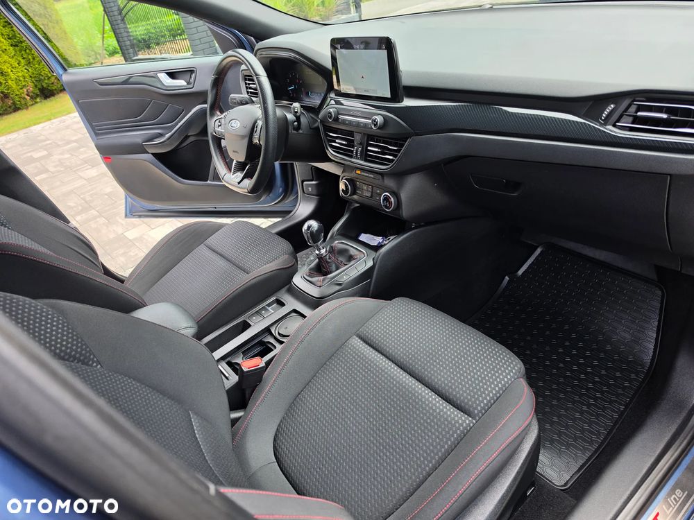 Ford Focus 1.0 EcoBoost Start-Stopp-System ST-LINE - 7