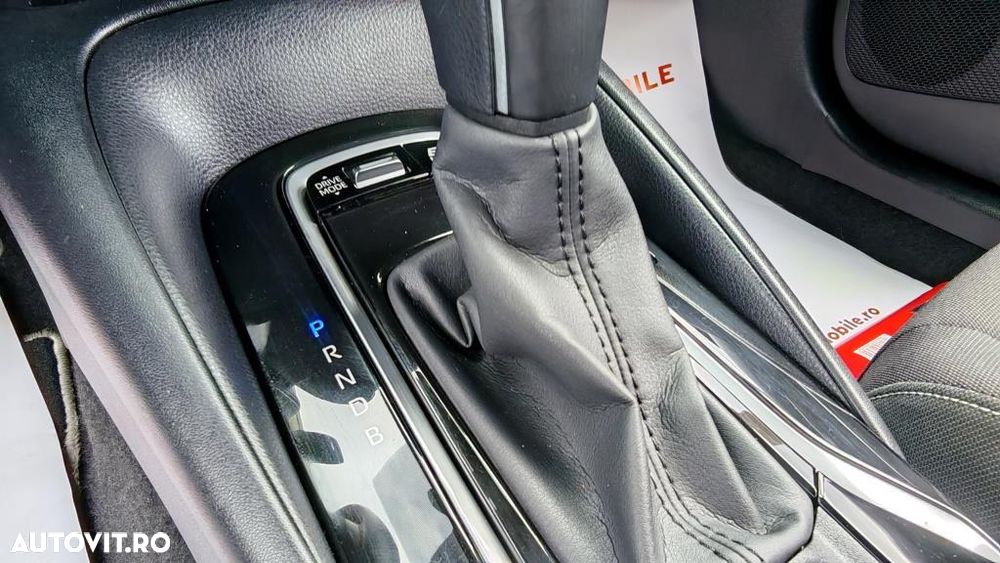 Toyota Corolla 1.8 Hybrid Comfort - 14