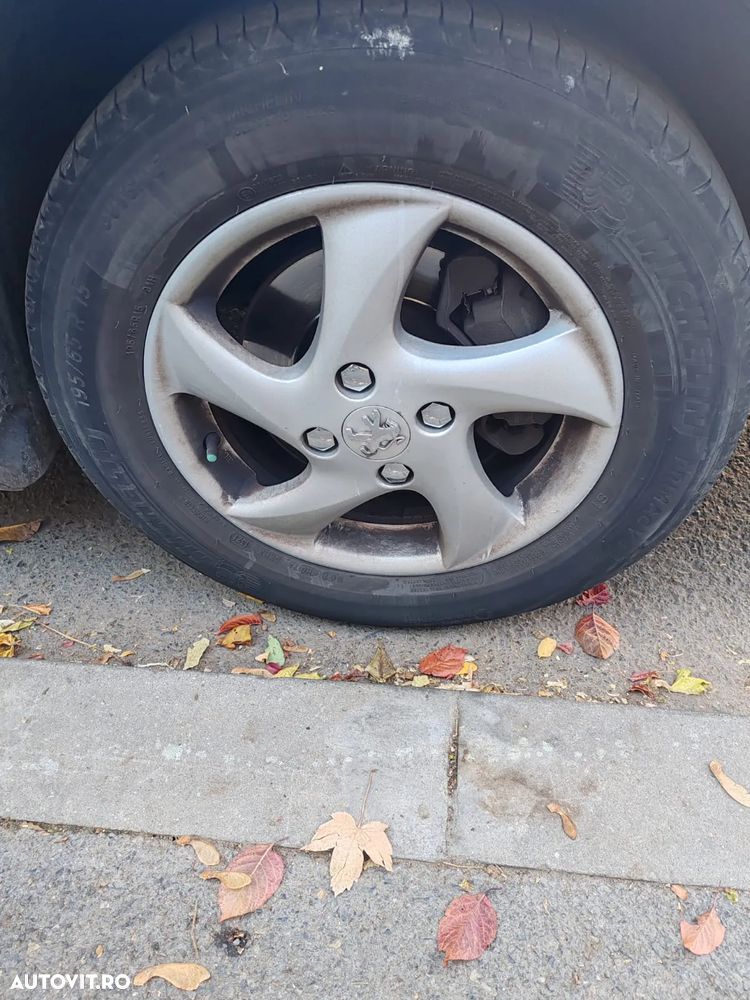 Peugeot 308 1.6 e-HDI FAP STT Active - 4