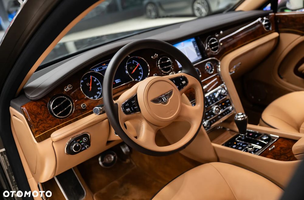 Bentley Mulsanne - 35