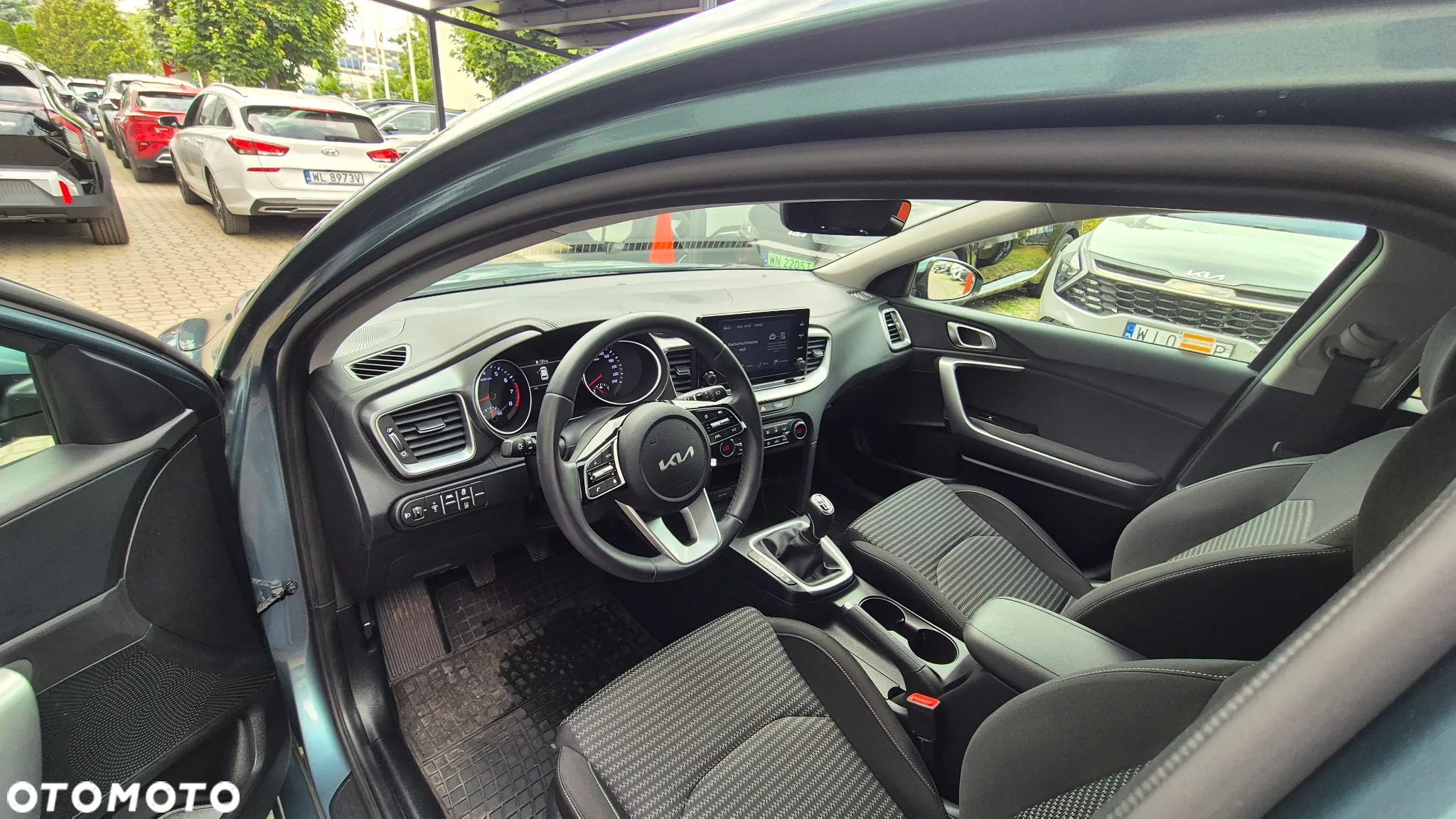 Kia Ceed 1.5 T-GDI M - 12
