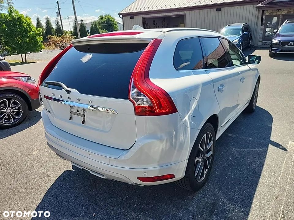 Volvo XC 60 T6 AWD Geartronic Summum - 3
