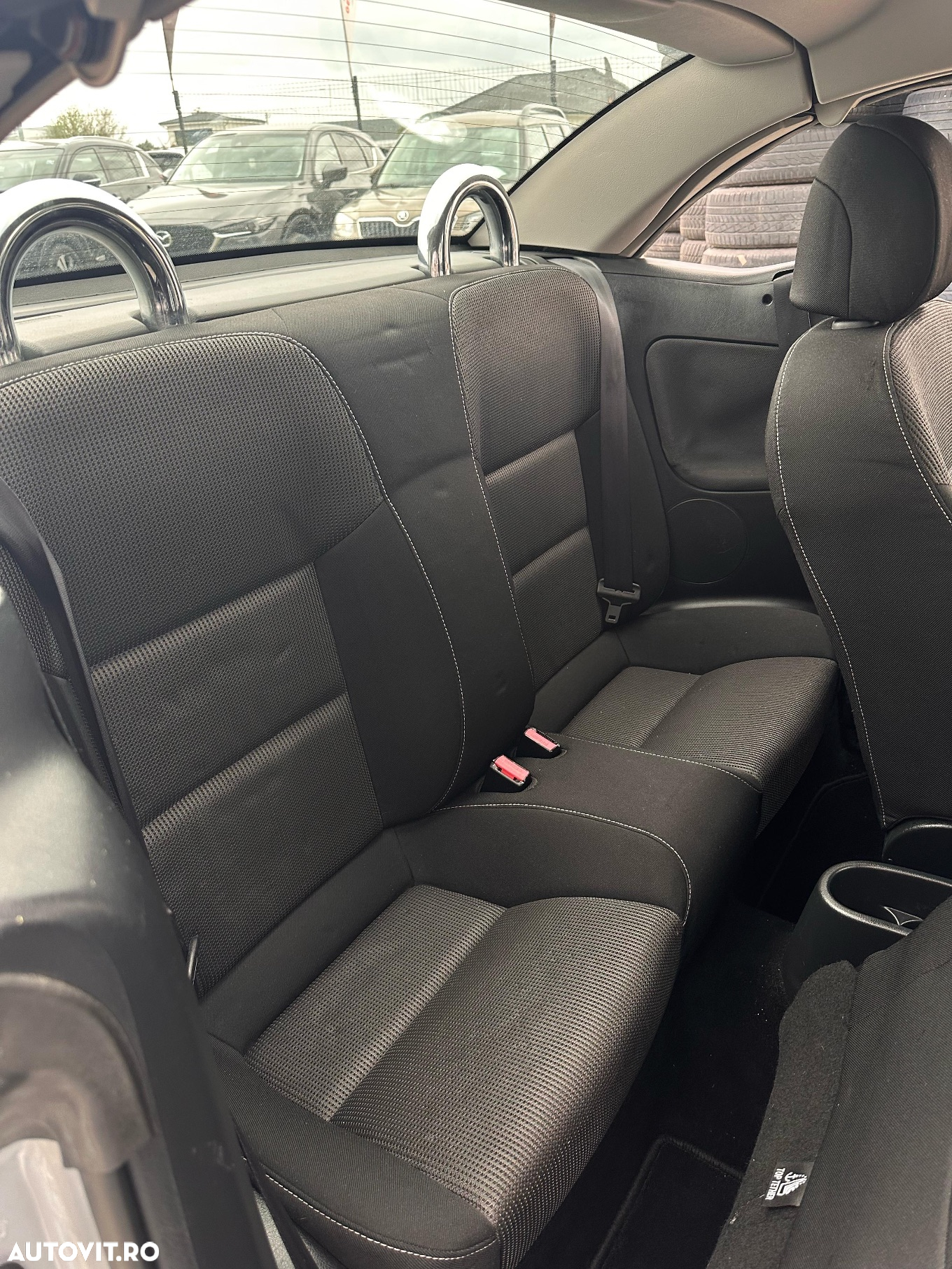 Peugeot 207 - 8