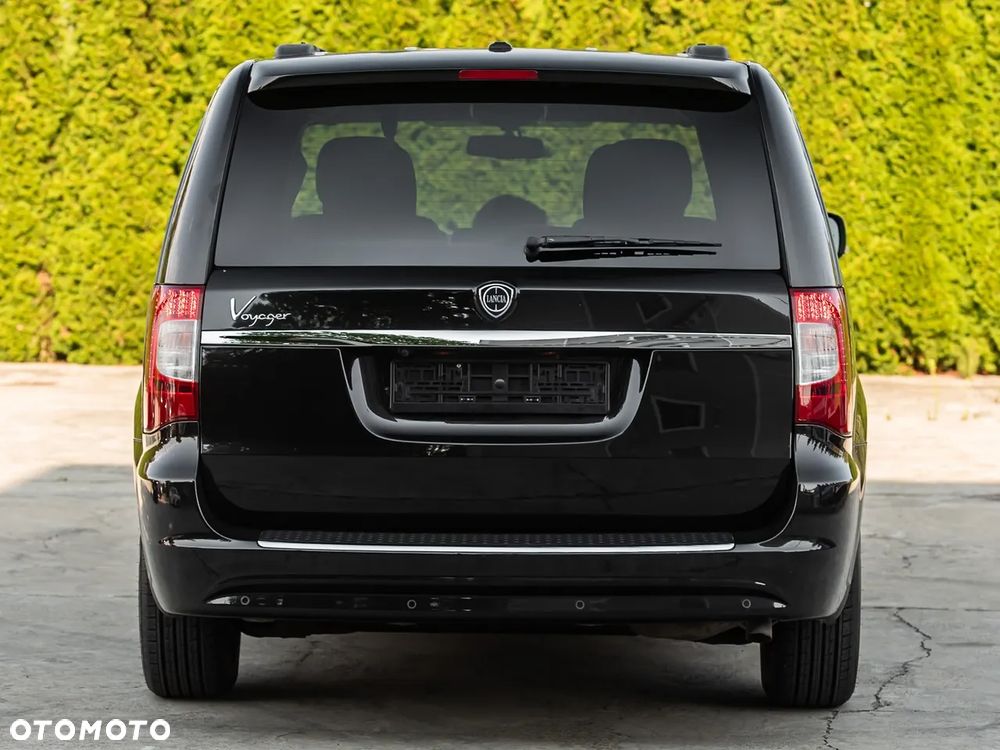 Lancia Voyager 2.8 Multijet 16v Platinum - 5