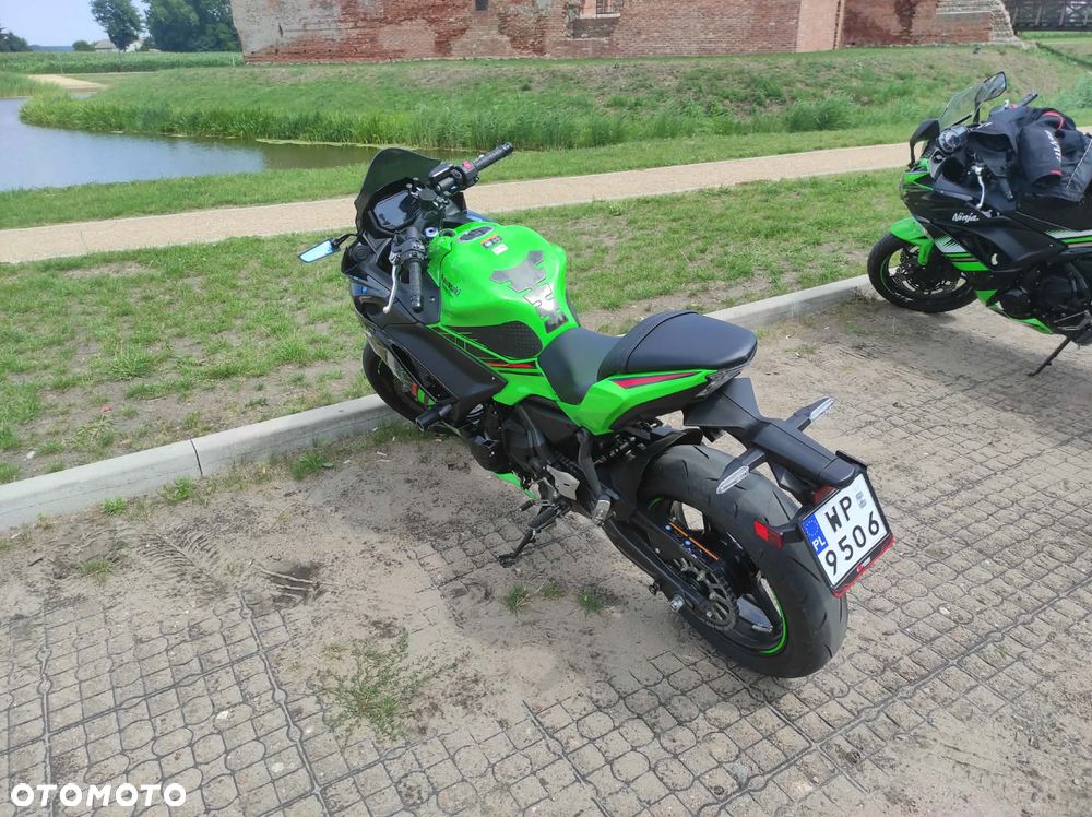 Kawasaki Ninja - 6