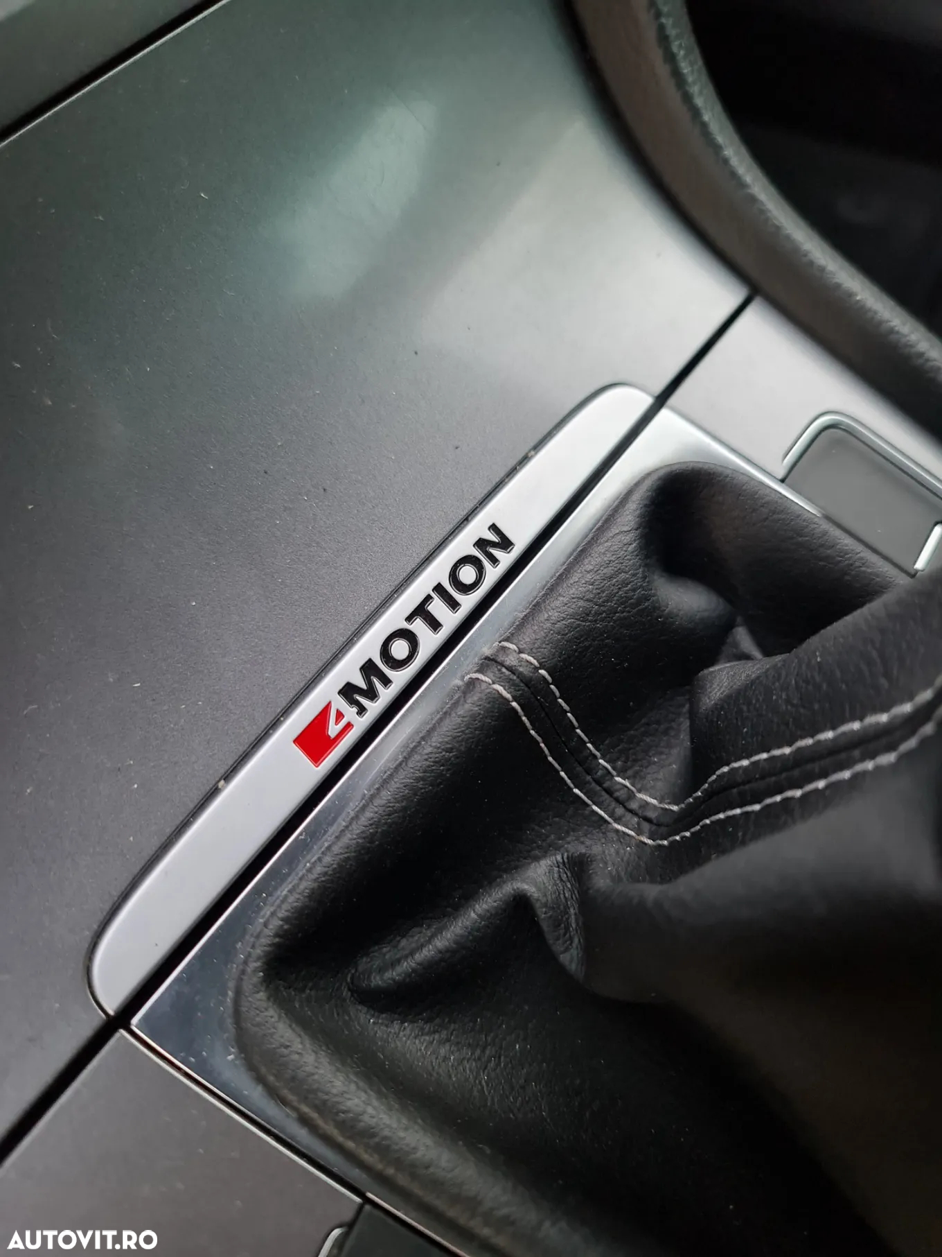 Volkswagen Golf 1.6 TDI 4Motion BlueMotion Technology Lounge - 16