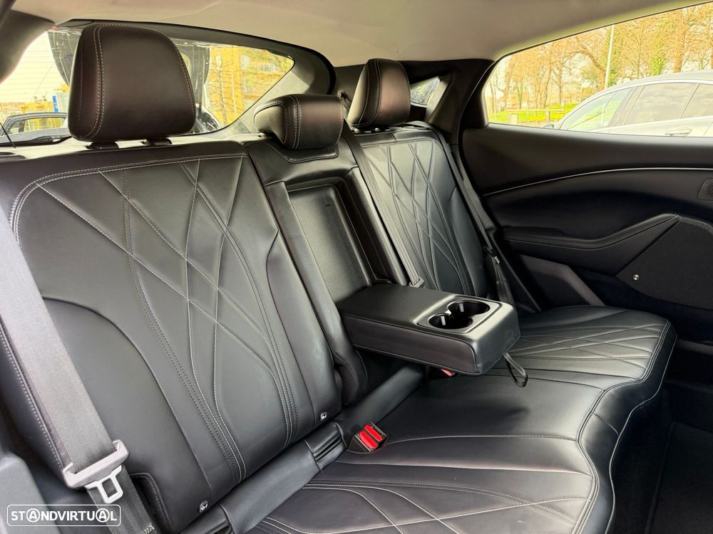 Ford Mustang Mach-E Alargada - 22