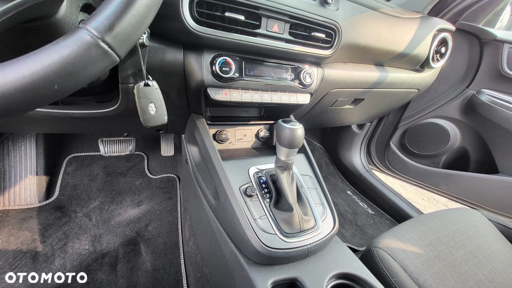 Hyundai Kona 1.6 GDI Hybrid Executive DCT - 24