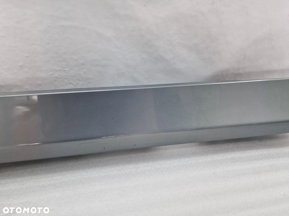 BMW E90 / E91 05- ŁADNA PRAWA LISTWA PROGOWA / NAKŁADKA PROGU , NR 5171-7062298 / 7062298 , NR AUKCJI PR393 - 6