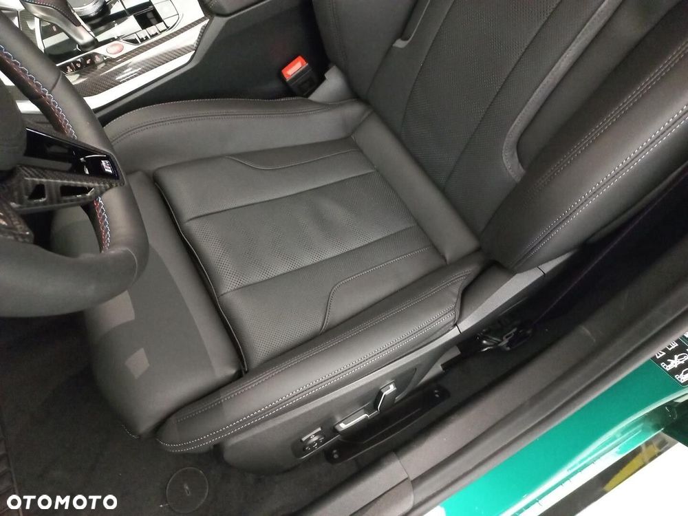 BMW M3 Competition xDrive sport - 14