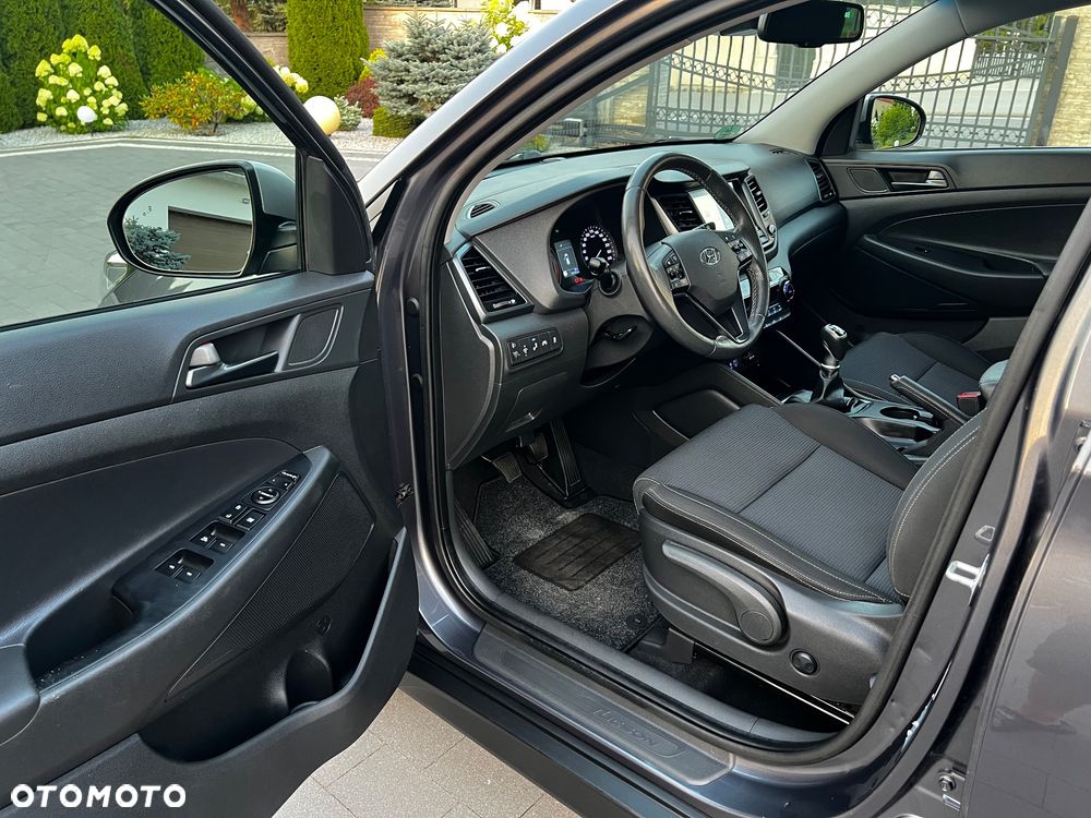 Hyundai Tucson blue 1.6 GDi 2WD Navi - 15