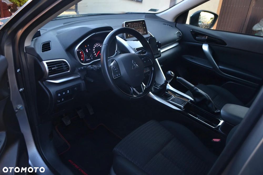 Mitsubishi Eclipse Cross 1.5 T Intense - 22