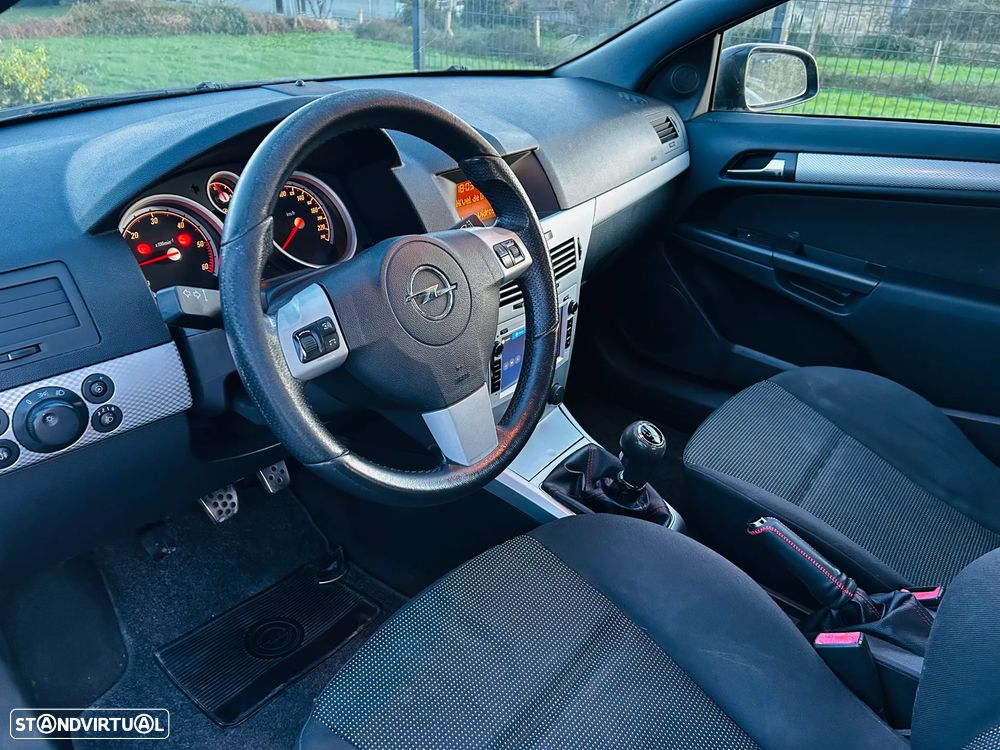 Opel Astra GTC 1.3 CDTI - 10