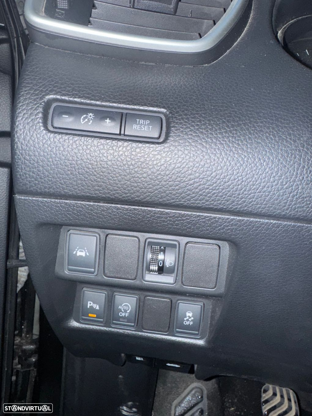Nissan Qashqai 1.5 dCi N-Connecta 18 - 19
