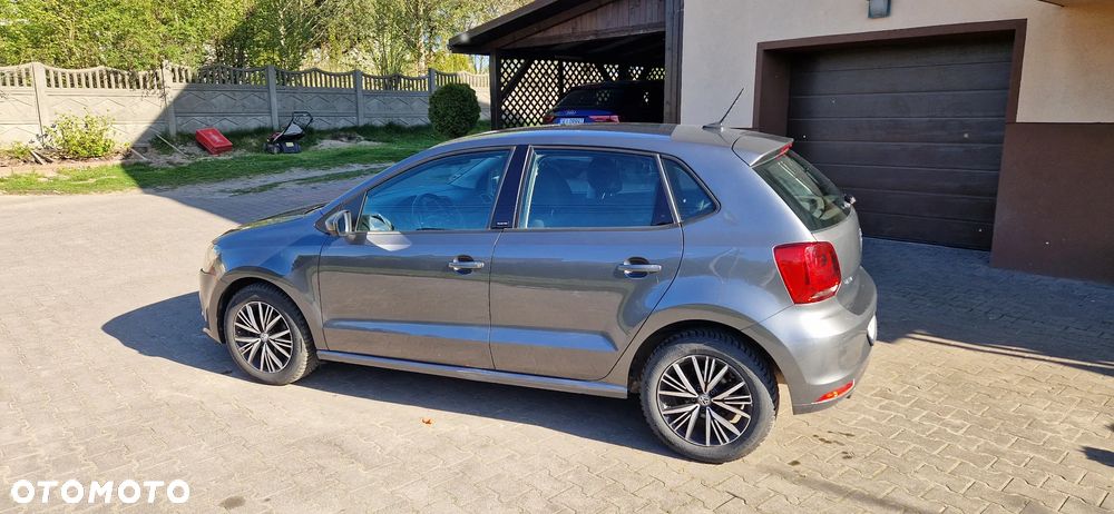 Volkswagen Polo 1.4 TDI Blue Motion Technology Allstar - 6