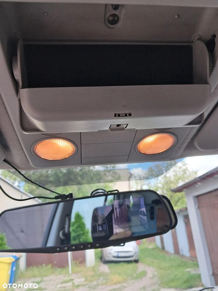 Suzuki Grand Vitara 2.0 - 27