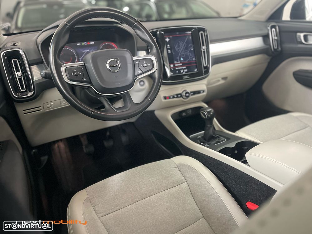 Volvo XC 40 2.0 D3 Momentum Plus - 10