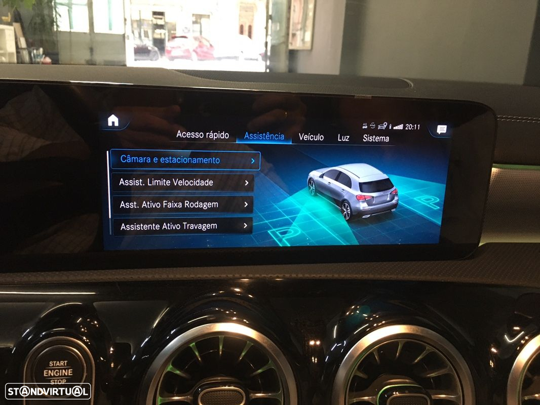 Mercedes-Benz A 180 d AMG Line - 32