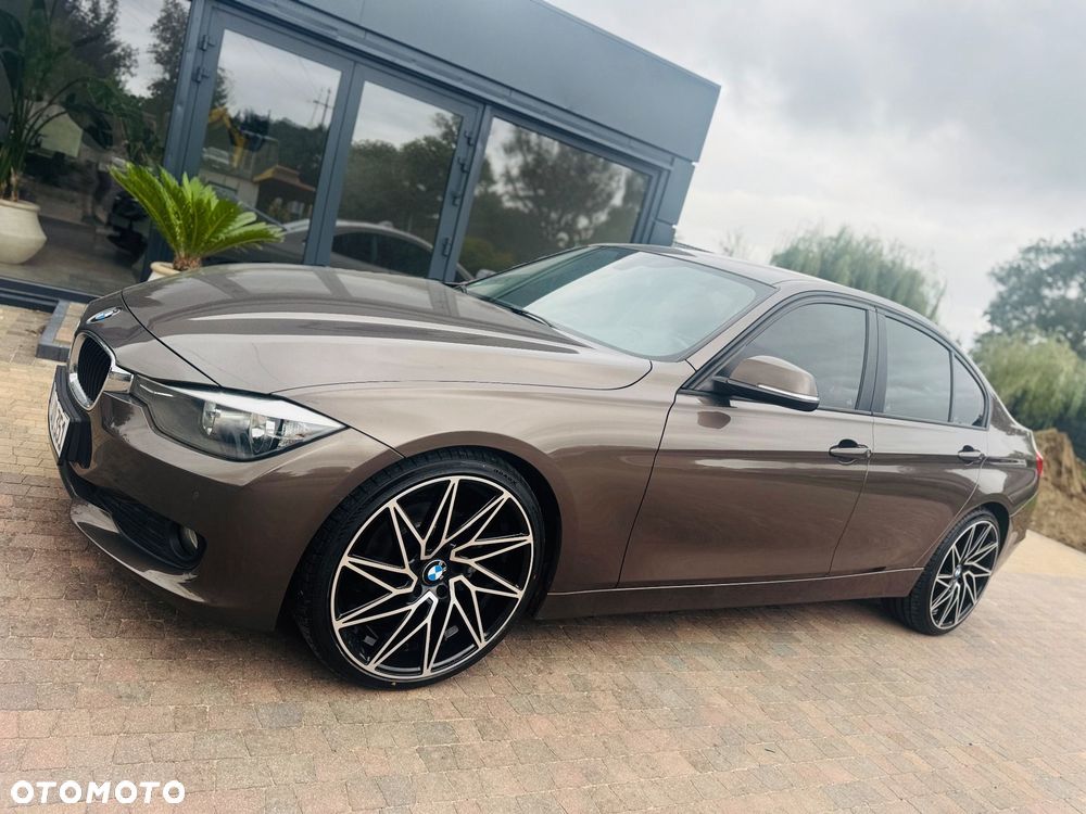 BMW Seria 3 316d DPF Edition Exclusive - 30