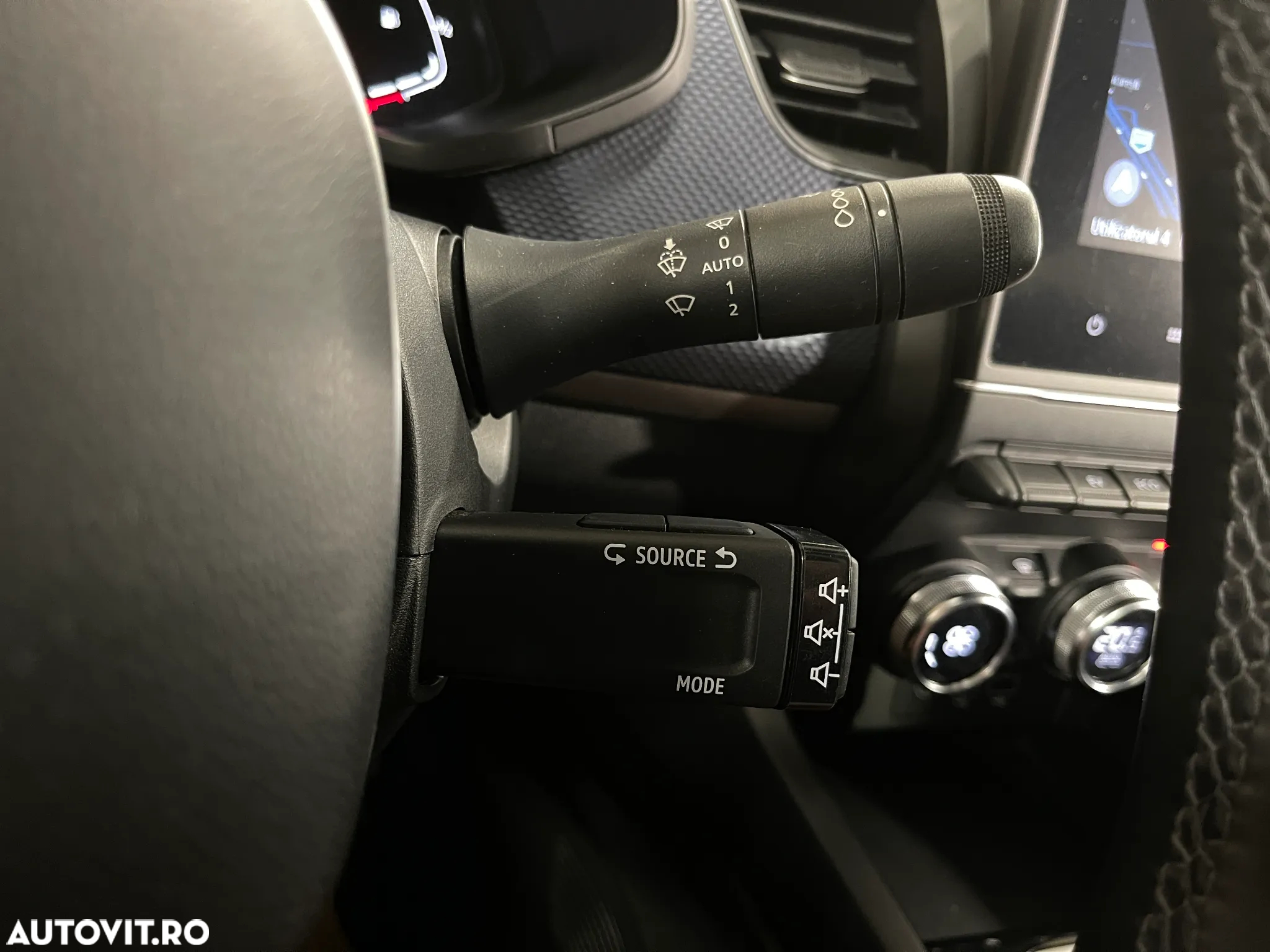 Renault Arkana E-TECH 145 Evolution - 22