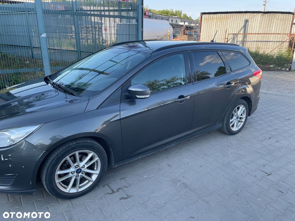 Ford Focus 1.6 Trend - 21
