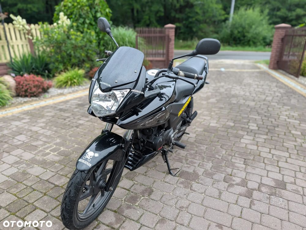 Honda CB - 1