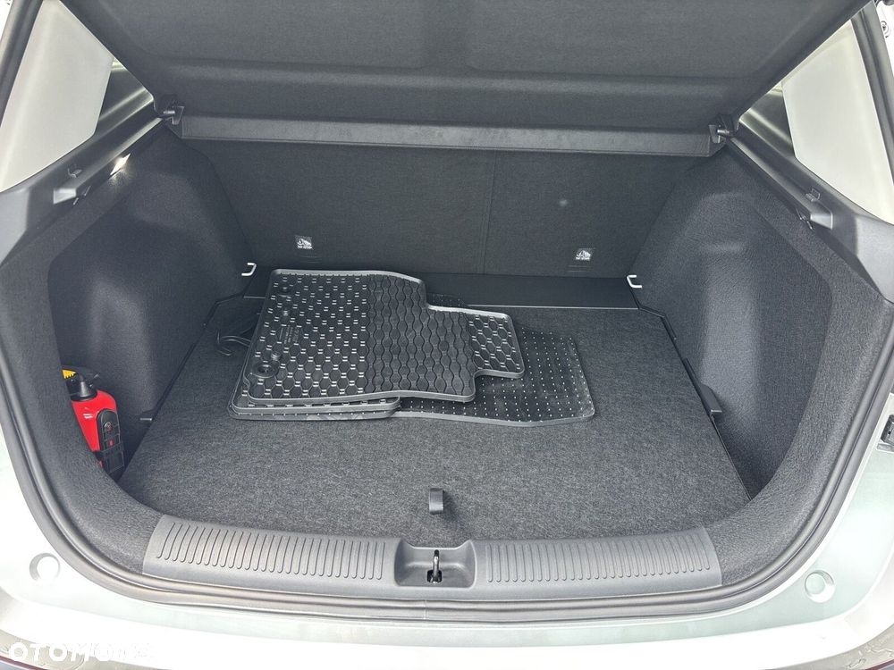 MG ZS Hybrid+ - 18