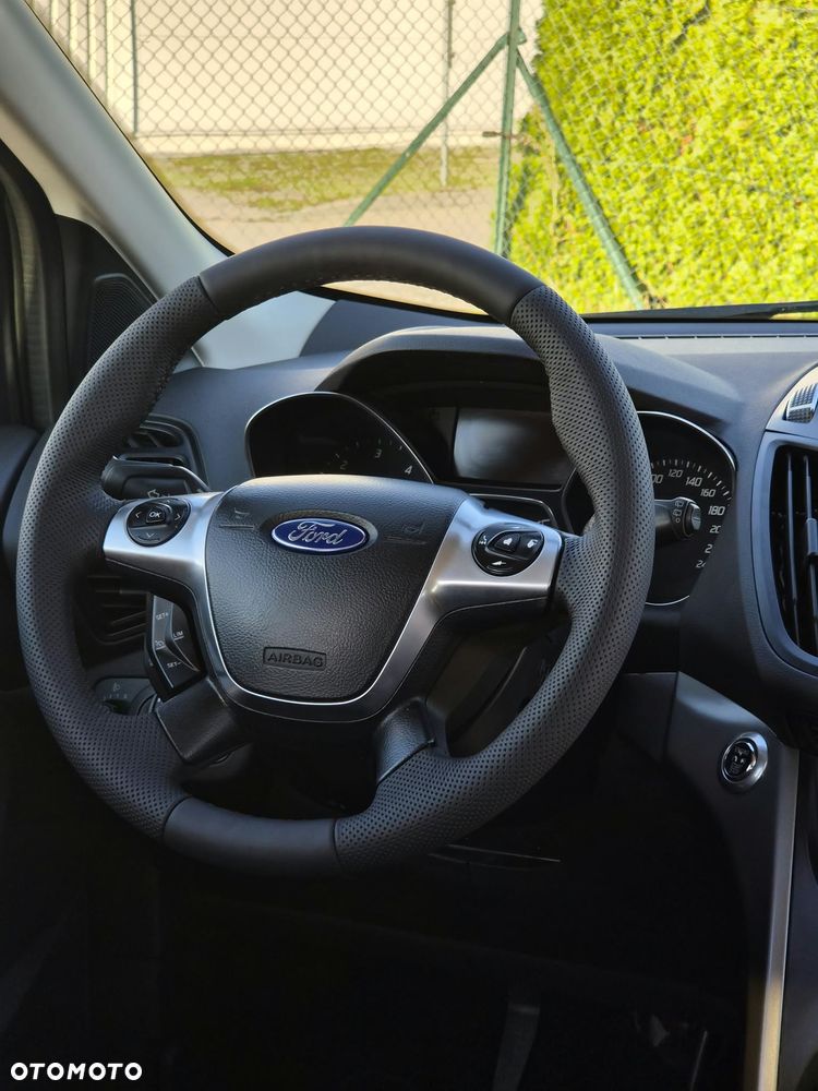Ford Kuga 2.0 TDCi 4x4 SYNC - 25