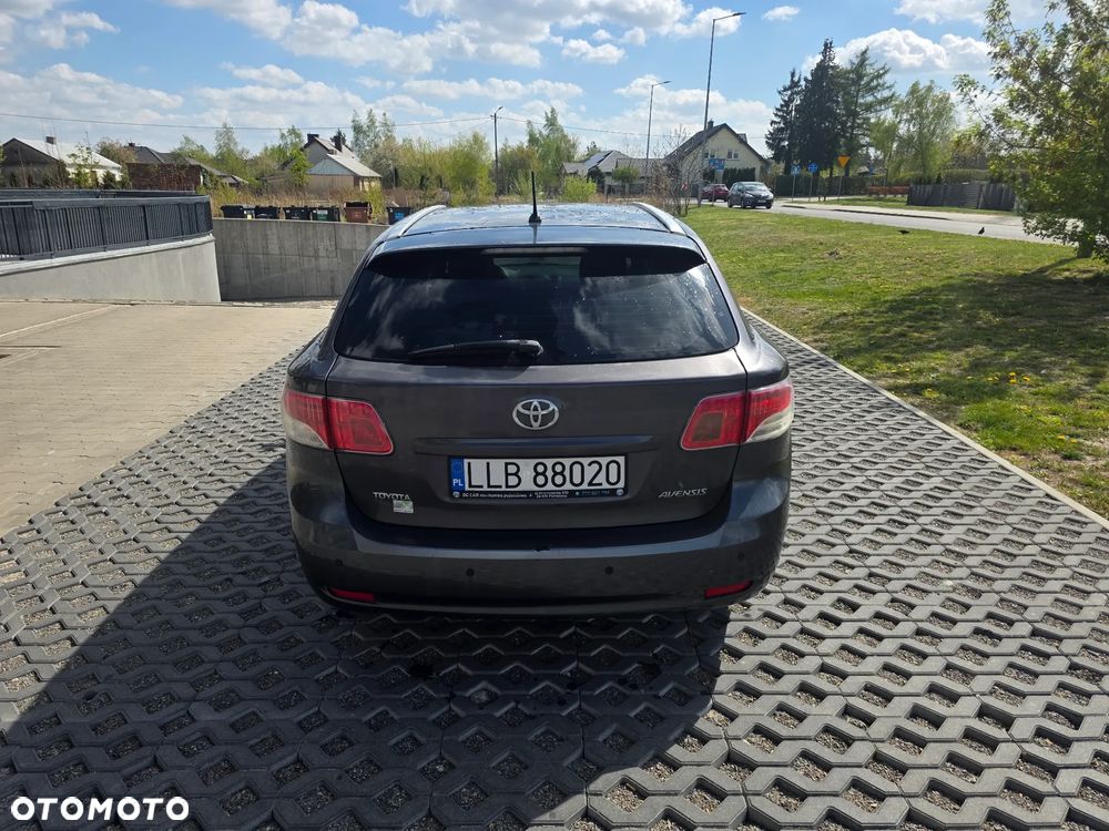 Toyota Avensis 2.0 D-4D - 3